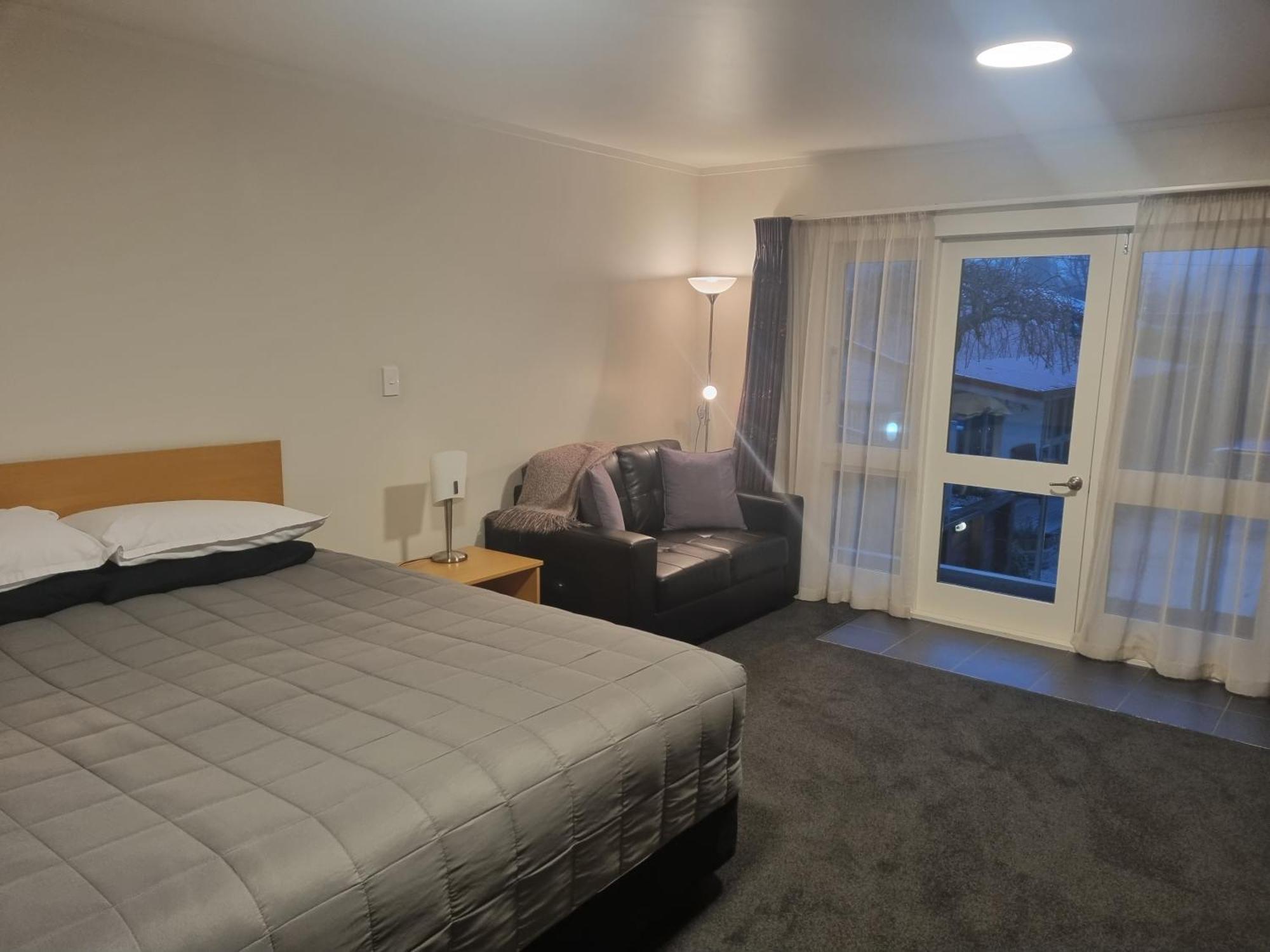 Jafa'S Motels Lawrence Εξωτερικό φωτογραφία