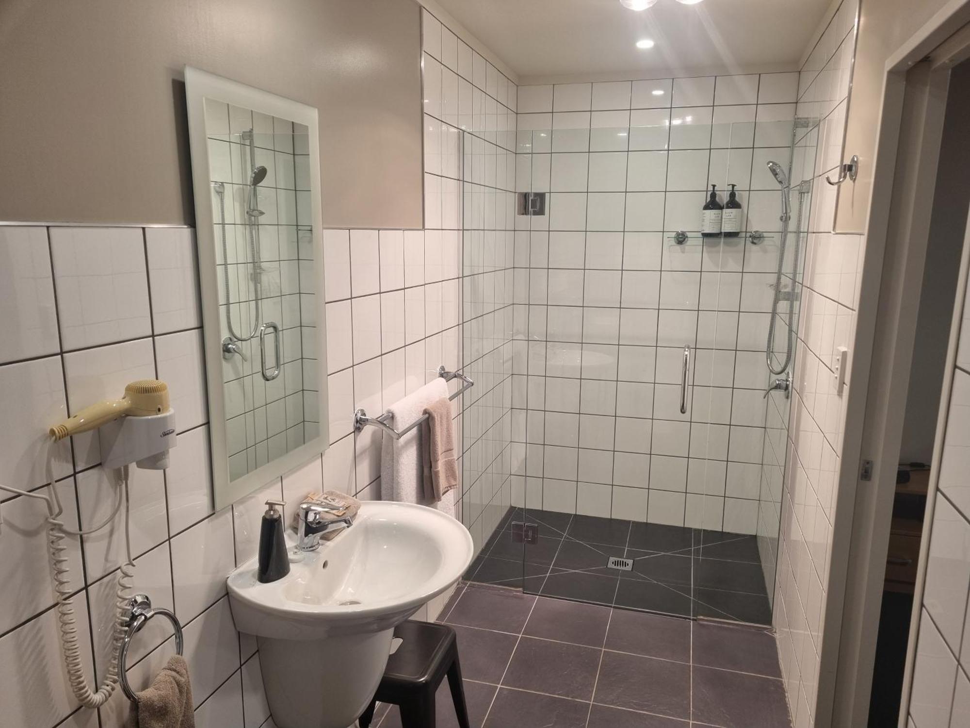 Jafa'S Motels Lawrence Εξωτερικό φωτογραφία