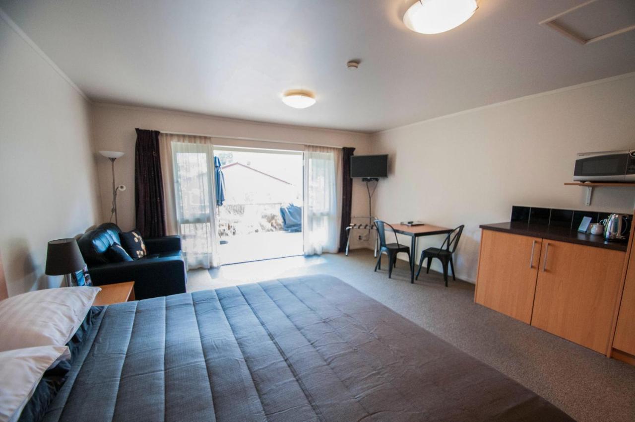 Jafa'S Motels Lawrence Εξωτερικό φωτογραφία
