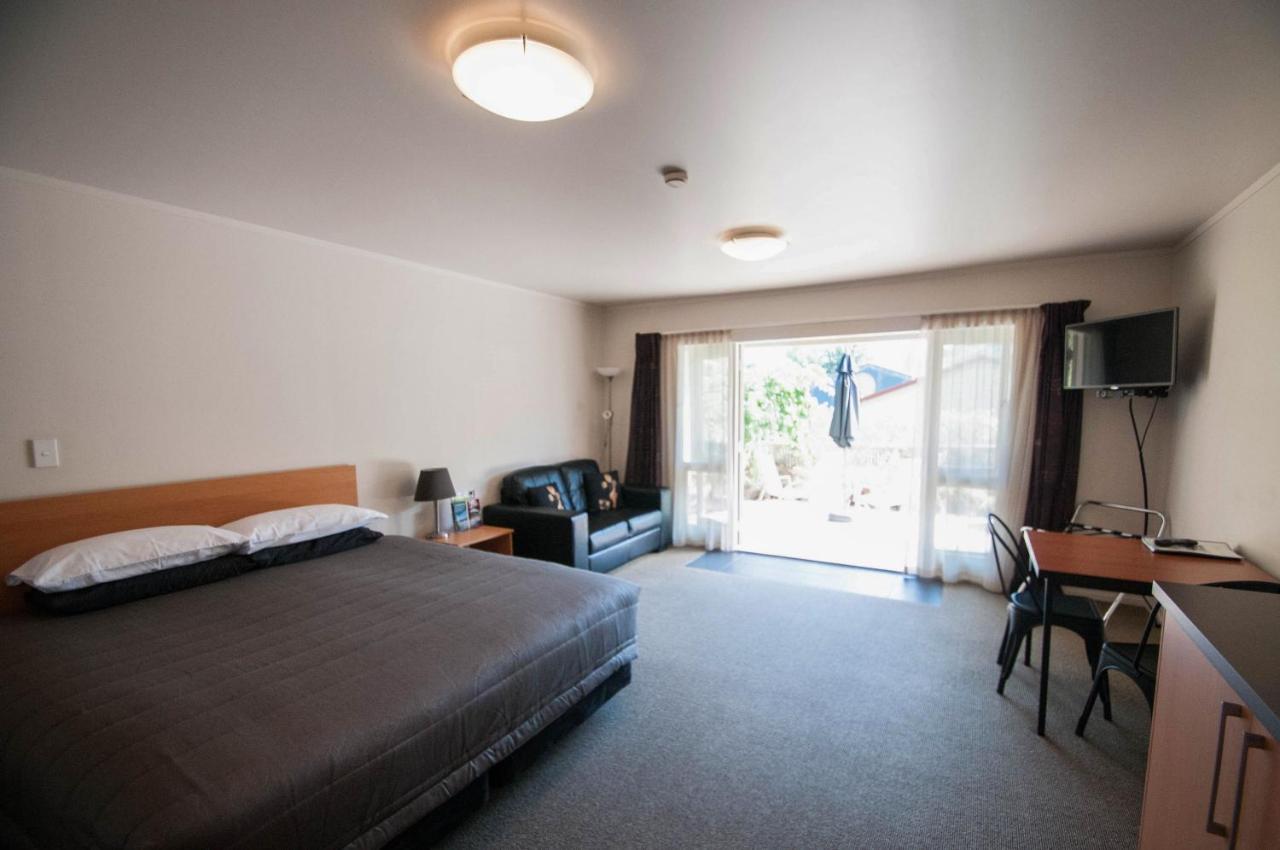 Jafa'S Motels Lawrence Εξωτερικό φωτογραφία